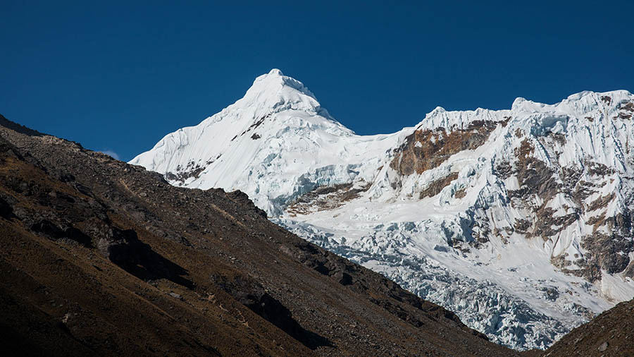 Carla_Perez_Ruales_Ecuador_Montañista_Tocllaraju_1